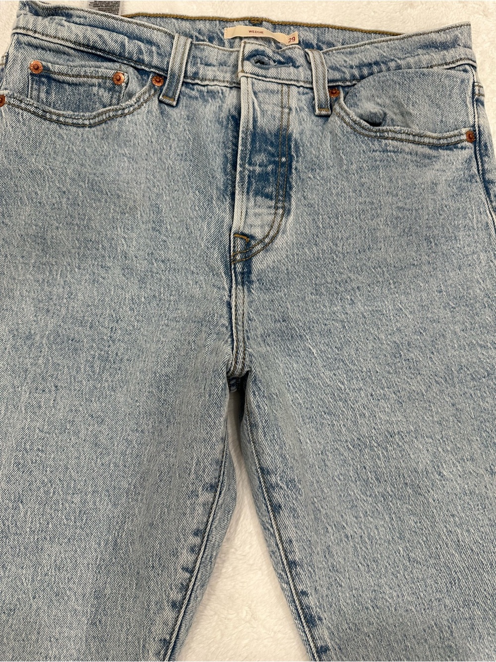 Levi’s High-Rise Light Blue Women’s wedgie Jeans - Size 29